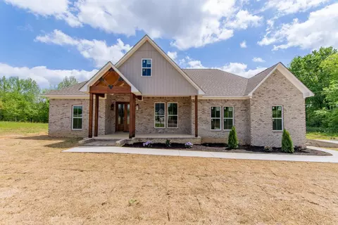 95 Columbus Ln, Adamsville, TN 38310