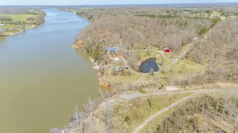380 Becky Rd, Savannah, TN 38372