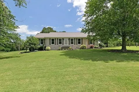 15 Autumn Ln, Savannah, TN 38372