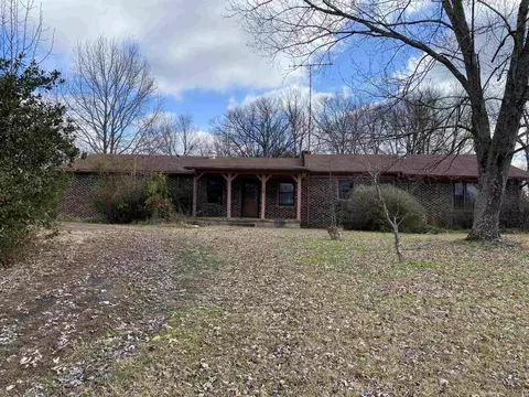 7765 Broad St, Milledgeville, TN 38359