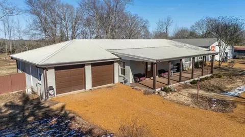1952 Tommy Sanders Rd, Stantonville, TN 38379