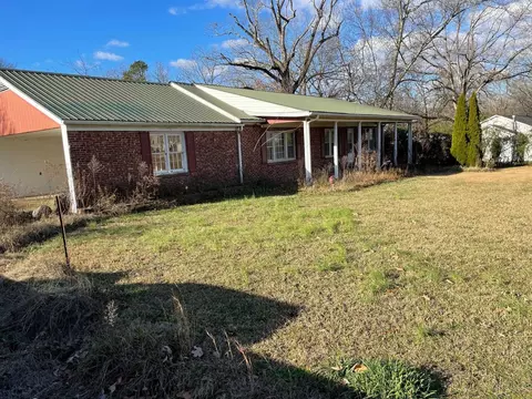 80 Red Sulphur Rd, Counce, TN 38326