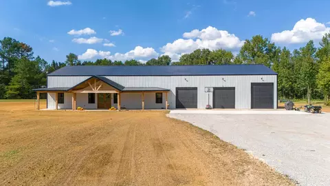 135 Daisy Ln, Savannah, TN 38372