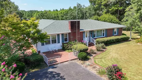 391 Gilchrist Stantonville Rd, Adamsville, TN 38310