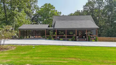 10 Island View Ln, Counce, TN 38326