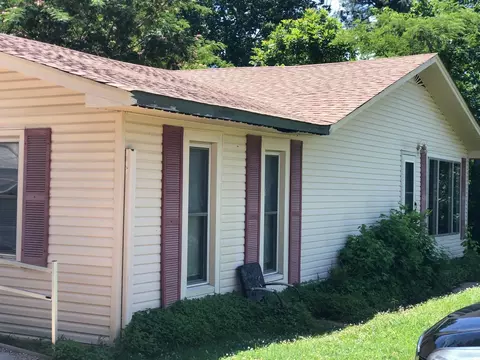 204 Carroll St, Adamsville, TN 38310