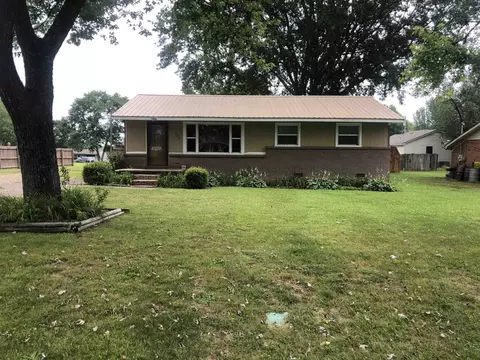 326 Mimosa St, Adamsville, TN 38310