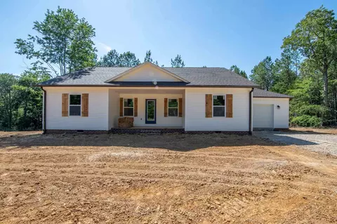 260 Range Rd, Savannah, TN 38372