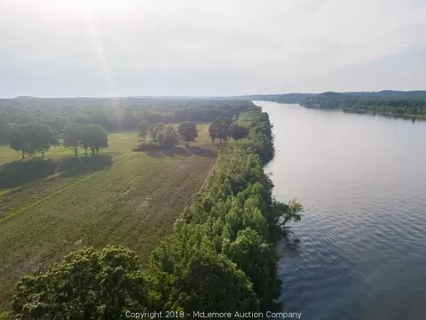 53 Tom Baker Rd, Clifton, TN 38425