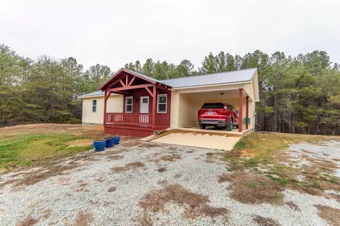 130 Glenda Faye Ln, Savannah, TN 38372