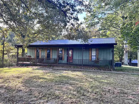 285 Bensontown Rd, Savannah, TN 38372