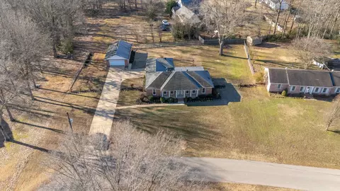 775 Bowen Dr, Savannah, TN 38372