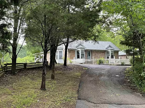 385 Old Pinhook Loop, Savannah, TN 38372