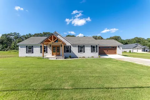 255 Charleston Ln, Adamsville, TN 38310