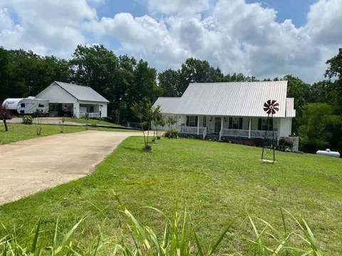 90 Crabapple Trl, Savannah, TN 38372