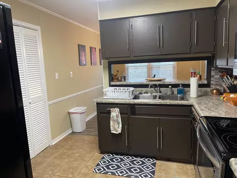 185 Phillips Dr, Savannah, TN 38372 photo 3