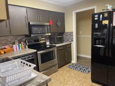 185 Phillips Dr, Savannah, TN 38372 photo 2