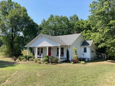 1045 Hard Rock Rd, Savannah, TN 38372