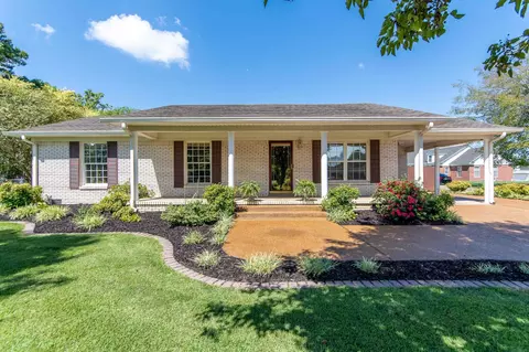 150 Foursquare St, Savannah, TN 38372