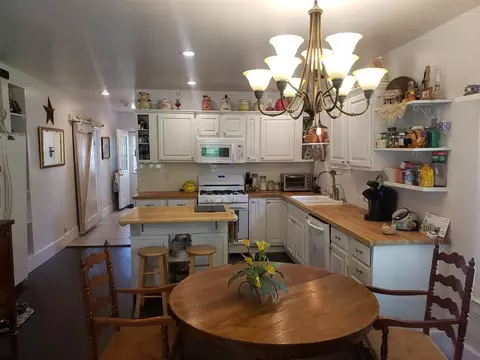 140 E Main St, Savannah, TN 38372 photo 8
