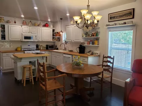140 E Main St, Savannah, TN 38372 photo 10
