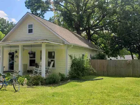 140 E Main St, Savannah, TN 38372 photo 1