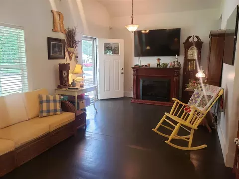 140 E Main St, Savannah, TN 38372 photo 11