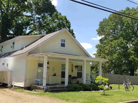 140 E Main St, Savannah, TN 38372 photo 5