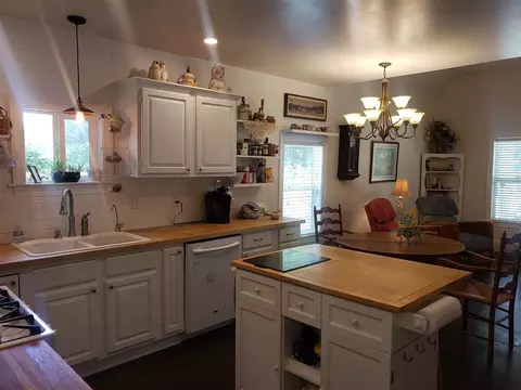 140 E Main St, Savannah, TN 38372 photo 12