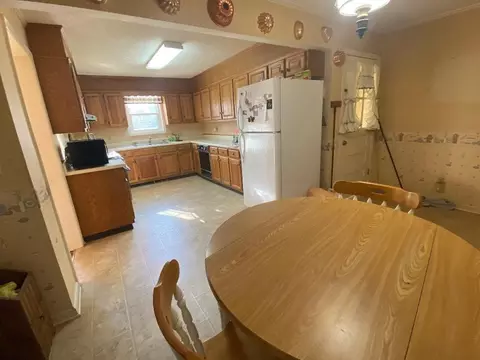 375 Opel Loop, Savannah, TN 38372 photo 2