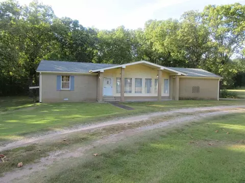 130 Hatley Loop, Savannah, TN 38372 photo 1