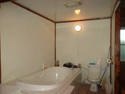 565 Willoughby Loop, Savannah, TN 38372 photo 14