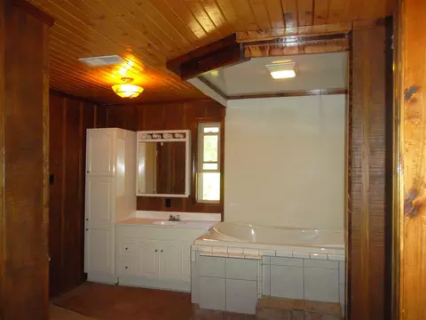 565 Willoughby Loop, Savannah, TN 38372 photo 13