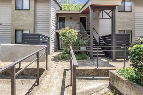 1841 Eagle Branch Cv #1, Germantown, TN 38138