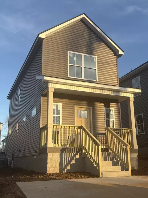 869 Dogwood Trl, Clarksville, TN 37042