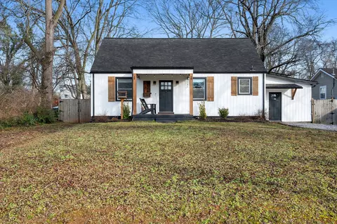2707 Brunswick Dr, Nashville, TN 37207