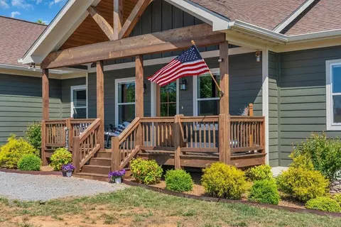 636 Raulston Falls Rd #JH-132, Jasper, TN 37347