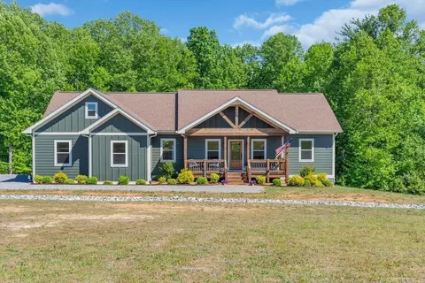 636 Raulston Falls Rd #JH-132, Jasper, TN 37347