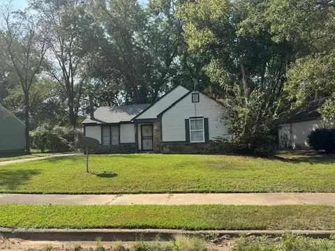 3745 Rainford Dr, Memphis, TN 38128