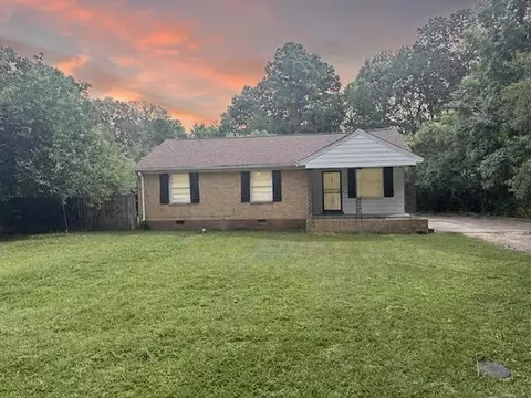 4052 Shirley Dr, Memphis, TN 38109