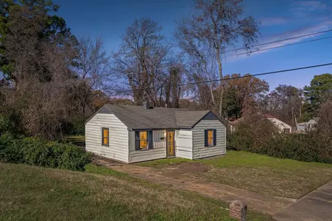 3207 Gilmore Rd, Memphis, TN 38109