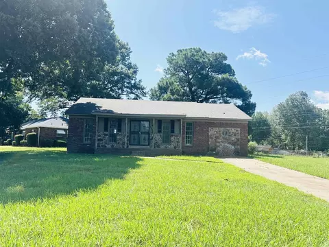 5502 Santa Monica Dr, Memphis, TN 38116