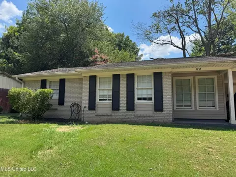 1455 Town And Country Dr, Southaven, MS 38671