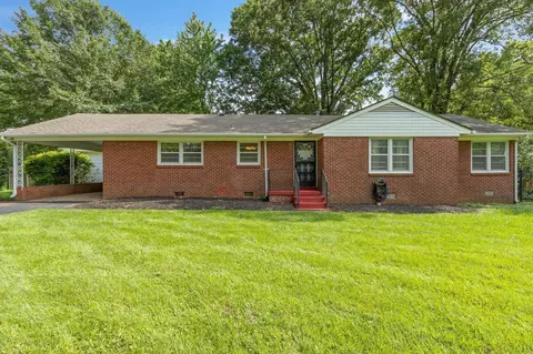 103 W White Rd, Collierville, TN 38017