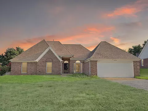 8936 E Meadow Ridge Cv, Cordova, TN 38016