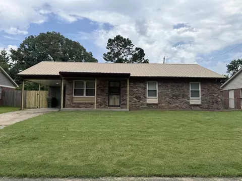 7720 Kiowa St, Millington, TN 38053