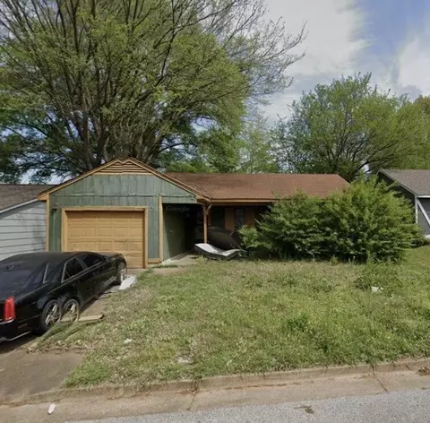 5636 Maple Tree Dr, Memphis, TN 38115