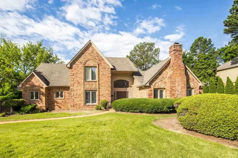 8621 Ravencliff Cv, Germantown, TN 38138