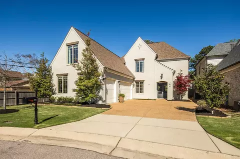 194 Chadwick Woods Ln, Collierville, TN 38017