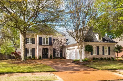 1938 Almadale Farms Pkwy, Collierville, TN 38017